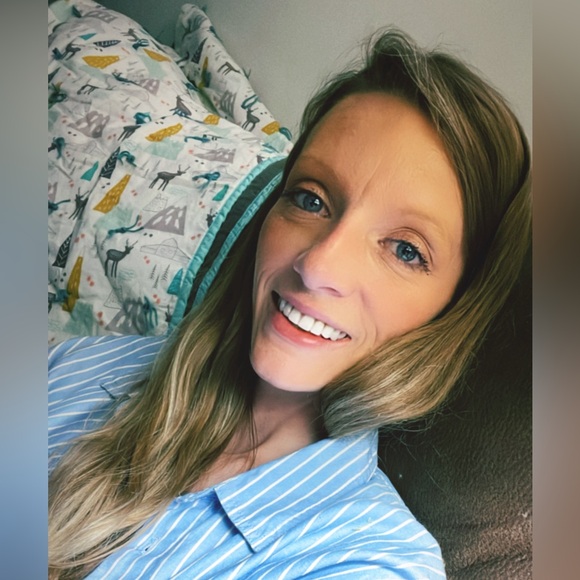 Meet your Posher, Marybeth - Picture 2 of 9